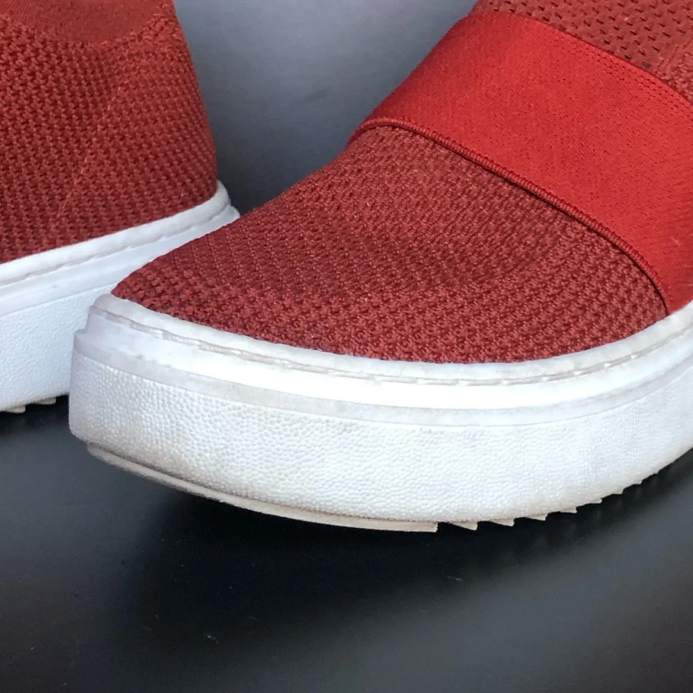 Eileen Fisher Slip On Platform Sneaker Shoes Women's Size 6 Red‎ Stretch Walking